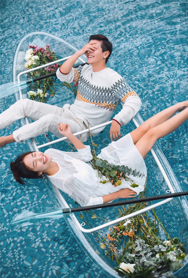 甜蜜水晶船系列婚纱照